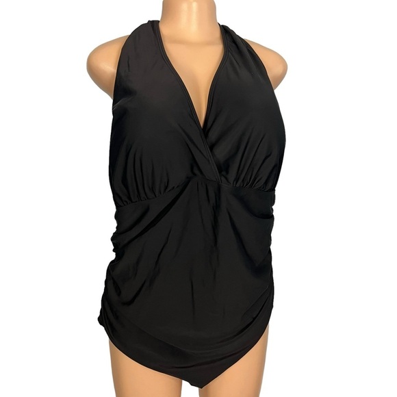 Daci Black Halter Neck Swimsuit - Picture 3 of 8